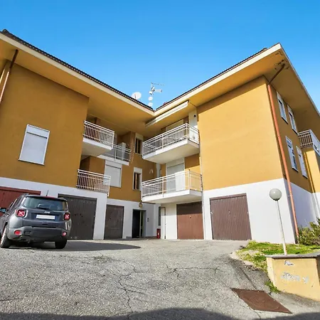 Casa Mirella Quiet 2br With View, Balcony And Ac - Happy * Nebbiuno
